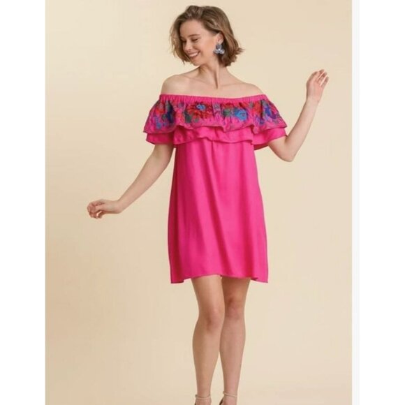 Umgee USA Embroidered Ruffled Off the‎ Shoulder Mini Dress Large - Picture 1 of 9